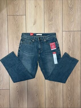 Levi's Men's Medium Blue Boot-Cut Jeans - Classic Five-Pocket